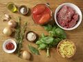 Zutaten für das Rezept: Hackbällchen in Tomatensauce