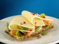 Rezept: Knäcke mit Lachs und Käse