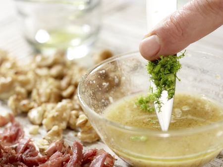 Apfel-Fenchel-Salat Zubereitung Schritt 5 Apfel-Fenchel-Salat Zubereitung Schritt 5