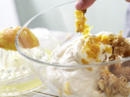 Apfel-Sanddorn-Schnitten Zubereitung Schritt 4 Apfel-Sanddorn-Schnitten Zubereitung Schritt 4