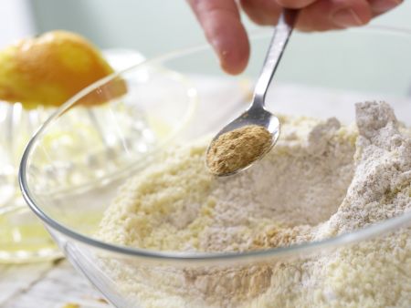 Apfel-Sanddorn-Schnitten Zubereitung Schritt 5 Apfel-Sanddorn-Schnitten Zubereitung Schritt 5