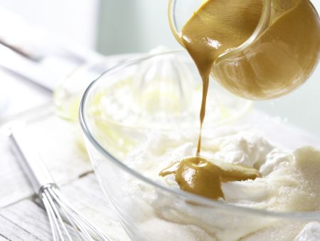 Apfel-Sanddorn-Schnitten Zubereitung Schritt 8 Apfel-Sanddorn-Schnitten Zubereitung Schritt 8