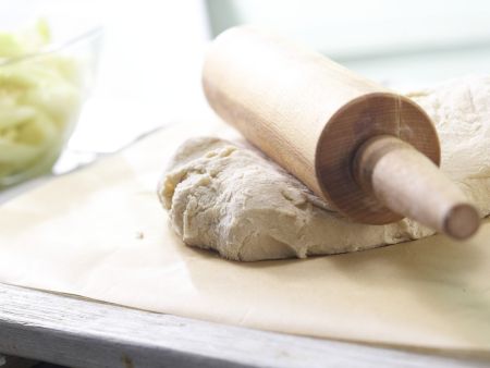 Apfelkuchen mit Sauerrahmguss Zubereitung Schritt 7 Apfelkuchen mit Sauerrahmguss Zubereitung Schritt 7