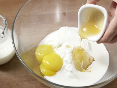 Apfelschmarrn mit Walnüssen Zubereitung Schritt 1 Apfelschmarrn mit Walnüssen Zubereitung Schritt 1