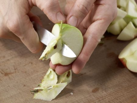 Apfelschmarrn mit Walnüssen Zubereitung Schritt 4 Apfelschmarrn mit Walnüssen Zubereitung Schritt 4