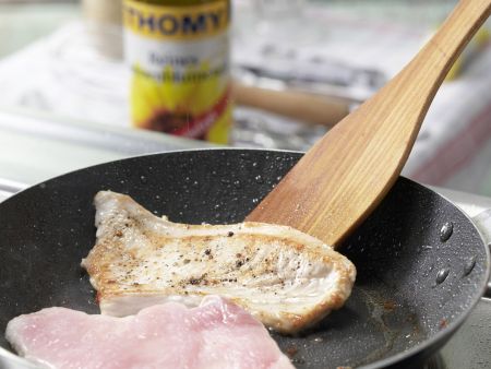 Asiatisches Spargel-Gemüse aus dem Wok Zubereitung Schritt 6 Asiatisches Spargel-Gemüse aus dem Wok Zubereitung Schritt 6