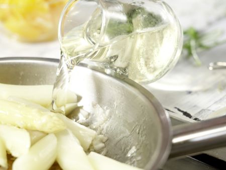 Bandnudeln mit weißem Spargel Zubereitung Schritt 6 Bandnudeln mit weißem Spargel Zubereitung Schritt 6