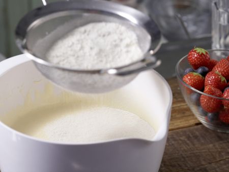 Beeren-Nektarinen-Torte Zubereitung Schritt 2 Beeren-Nektarinen-Torte Zubereitung Schritt 2