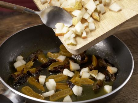 Birnen-Fruchtsalat Zubereitung Schritt 5 Birnen-Fruchtsalat Zubereitung Schritt 5