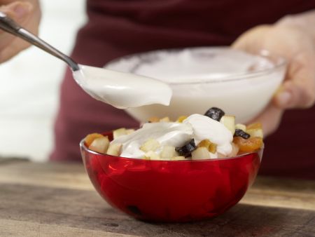 Birnen-Fruchtsalat Zubereitung Schritt 6 Birnen-Fruchtsalat Zubereitung Schritt 6