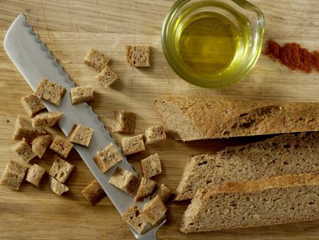 Blattsalat mit Hähnchenstreifen Zubereitung Schritt 1 Blattsalat mit Hähnchenstreifen Zubereitung Schritt 1