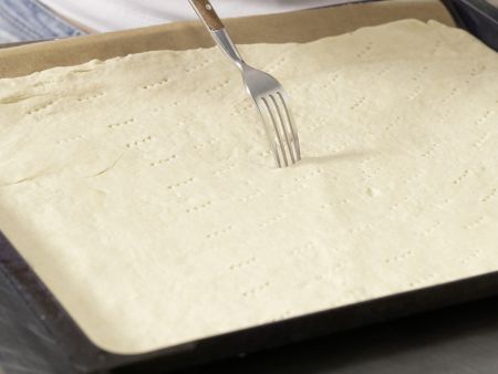 Blechkuchen mit Spargel Zubereitung Schritt 2 Blechkuchen mit Spargel Zubereitung Schritt 2