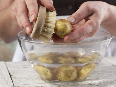 Bohnengemüse mit Schnitzel Zubereitung Schritt 1 Bohnengemüse mit Schnitzel Zubereitung Schritt 1