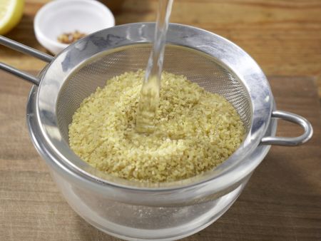 Bulgur-Fenchel-Salat mit Minze Zubereitung Schritt 1 Bulgur-Fenchel-Salat mit Minze Zubereitung Schritt 1