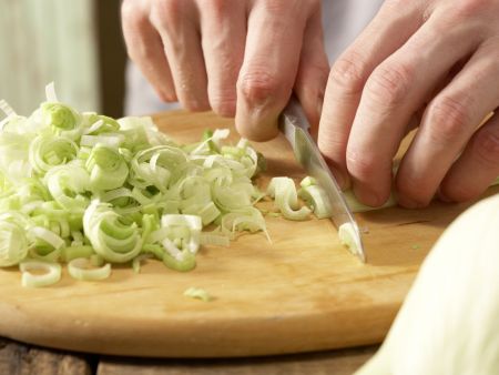 Buntes Gemüse-Gratin Zubereitung Schritt 3 Buntes Gemüse-Gratin Zubereitung Schritt 3