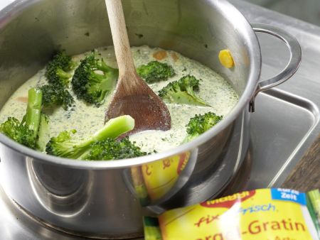 Buntes Spargel-Gratin mit Knusperhaube Zubereitung Schritt 5 Buntes Spargel-Gratin mit Knusperhaube Zubereitung Schritt 5