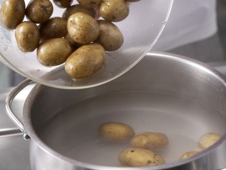 Champignon-Kartoffeln Zubereitung Schritt 1 Champignon-Kartoffeln Zubereitung Schritt 1