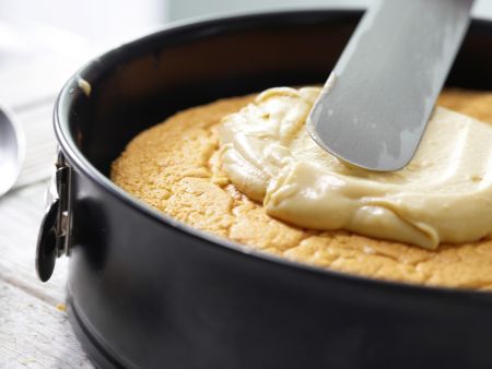 Cremetorte mit Karamell Zubereitung Schritt 12 Cremetorte mit Karamell Zubereitung Schritt 12