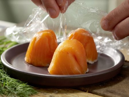 Eierbecher-Sushi Zubereitung Schritt 8 Eierbecher-Sushi Zubereitung Schritt 8