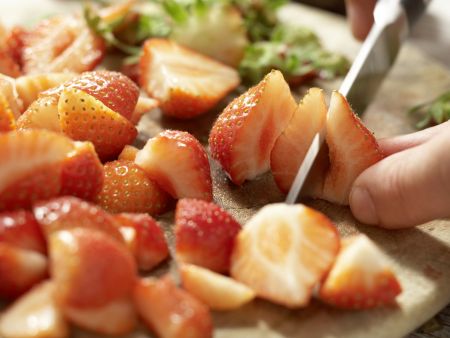 Erdbeer-Maracuja-Marmelade Zubereitung Schritt 3 Erdbeer-Maracuja-Marmelade Zubereitung Schritt 3