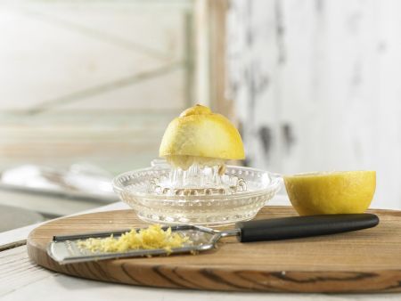 Erdbeer-Quark-Knödel Zubereitung Schritt 2 Erdbeer-Quark-Knödel Zubereitung Schritt 2