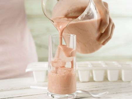 Erdbeer-Smoothie Zubereitung Schritt 4 Erdbeer-Smoothie Zubereitung Schritt 4
