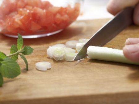 Eskariol-Melonen-Salat Zubereitung Schritt 2 Eskariol-Melonen-Salat Zubereitung Schritt 2