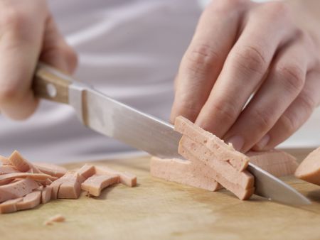 Fleischsalat mit Kräutern Zubereitung Schritt 4 Fleischsalat mit Kräutern Zubereitung Schritt 4