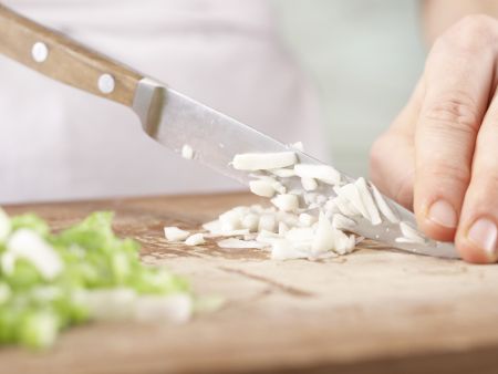 Garnelen-Gemüse-Topf Zubereitung Schritt 2 Garnelen-Gemüse-Topf Zubereitung Schritt 2