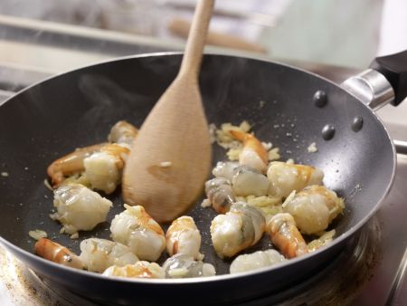 Garnelenröllchen Zubereitung Schritt 3 Garnelenröllchen Zubereitung Schritt 3