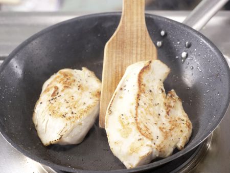 Gebratene Putenschnitzel Zubereitung Schritt 9 Gebratene Putenschnitzel Zubereitung Schritt 9