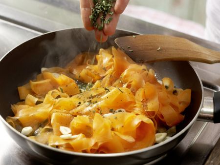 Gebratener Möhrenreis Zubereitung Schritt 8 Gebratener Möhrenreis Zubereitung Schritt 8