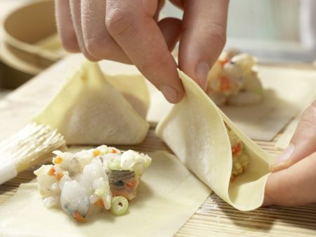 Gedämpfte Garnelen-Teigtaschen Zubereitung Schritt 3 Gedämpfte Garnelen-Teigtaschen Zubereitung Schritt 3