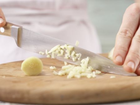 Gedünstete Schollenröllchen Zubereitung Schritt 3 Gedünstete Schollenröllchen Zubereitung Schritt 3