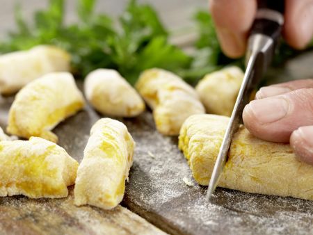 Geflügel-Consommé – smarter Zubereitung Schritt 8 Geflügel-Consommé – smarter Zubereitung Schritt 8