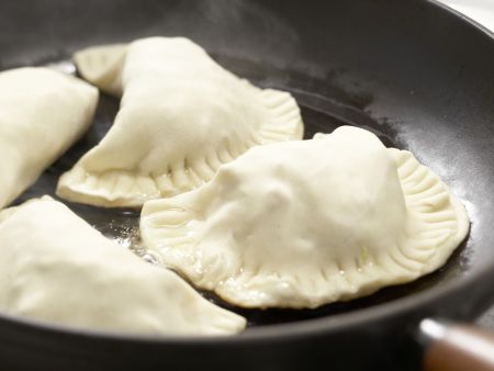 Gefüllte chinesische Teigtaschen Zubereitung Schritt 11 Gefüllte chinesische Teigtaschen Zubereitung Schritt 11