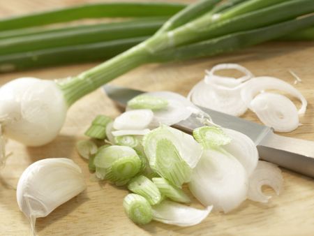 Gefüllte Kohlrabi-Körbchen Zubereitung Schritt 2 Gefüllte Kohlrabi-Körbchen Zubereitung Schritt 2