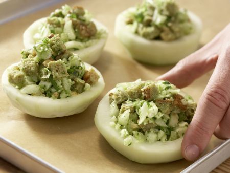 Gefüllte Kohlrabi-Körbchen Zubereitung Schritt 7 Gefüllte Kohlrabi-Körbchen Zubereitung Schritt 7