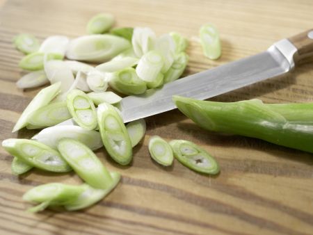 Gefüllter Kohlrabi Zubereitung Schritt 2 Gefüllter Kohlrabi Zubereitung Schritt 2