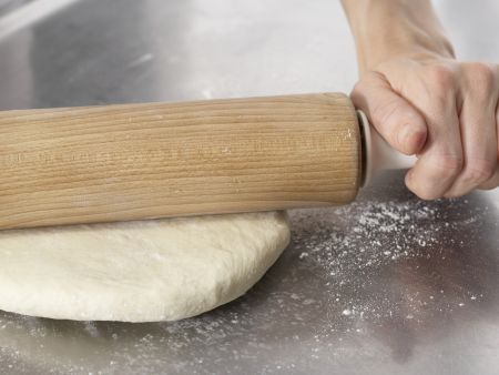 Gefüllter Mandel-Hefekuchen Zubereitung Schritt 5 Gefüllter Mandel-Hefekuchen Zubereitung Schritt 5
