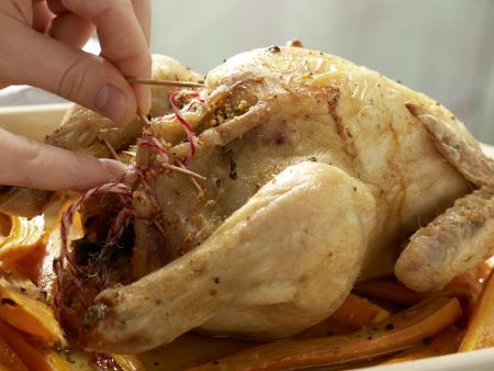 Gefülltes Brathähnchen Zubereitung Schritt 13 Gefülltes Brathähnchen Zubereitung Schritt 13