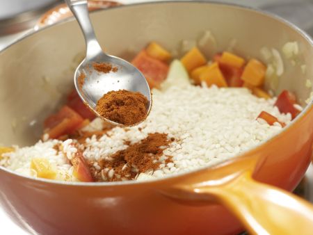 Gemüse-Reis-Pfanne aus dem Ofen Zubereitung Schritt 6 Gemüse-Reis-Pfanne aus dem Ofen Zubereitung Schritt 6