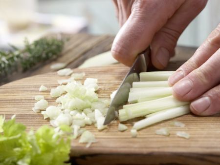 Geschmorte Lammhaxen Zubereitung Schritt 4 Geschmorte Lammhaxen Zubereitung Schritt 4
