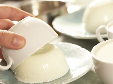 Gestürzte Joghurtcreme Zubereitung Schritt 7 Gestürzte Joghurtcreme Zubereitung Schritt 7