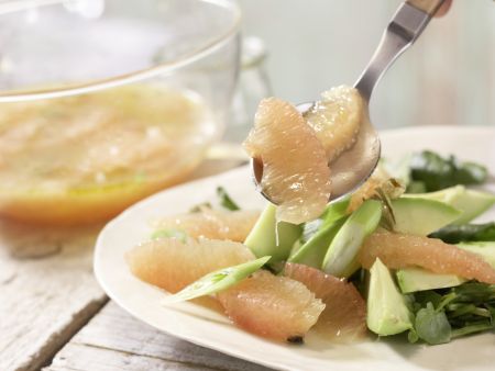 Grapefruit-Avocado-Salat Zubereitung Schritt 8 Grapefruit-Avocado-Salat Zubereitung Schritt 8