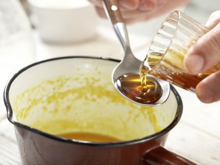 Gratinierte Ananas Zubereitung Schritt 2 Gratinierte Ananas Zubereitung Schritt 2