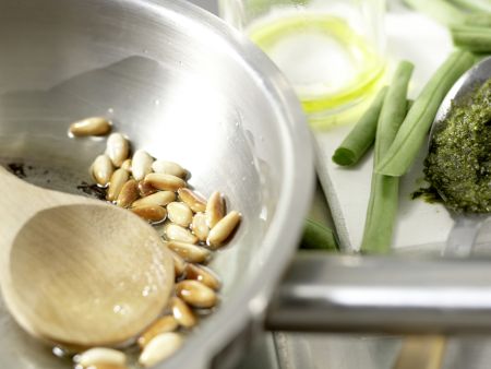 Grüne-Bohnen-Pasta Zubereitung Schritt 4 Grüne-Bohnen-Pasta Zubereitung Schritt 4