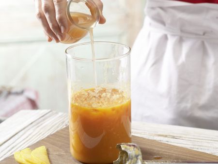 Guaven-Mango-Drink Zubereitung Schritt 3 Guaven-Mango-Drink Zubereitung Schritt 3