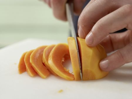 Hähnchen im Tortillamantel Zubereitung Schritt 4 Hähnchen im Tortillamantel Zubereitung Schritt 4