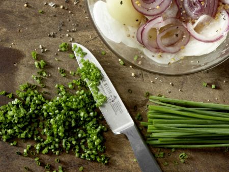 Harzer Käsesalat – smarter Zubereitung Schritt 5 Harzer Käsesalat – smarter Zubereitung Schritt 5
